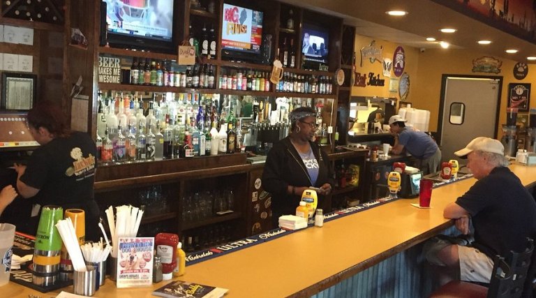 1762052722448 j4sngspx luckys burger brew roswell interior 1 1 768x427