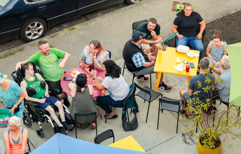 GroupOutside 768x490