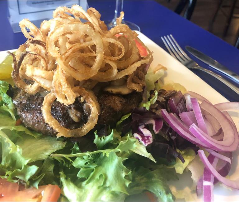 324851793 1920012895004335 85491959855821106 n 768x650