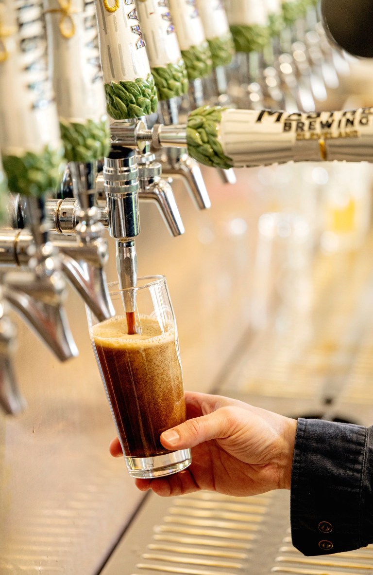 CRU2214copy 768x1181