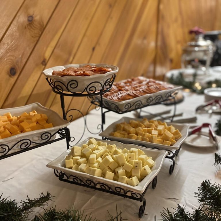 Catering min scaled e1733933937735 768x768