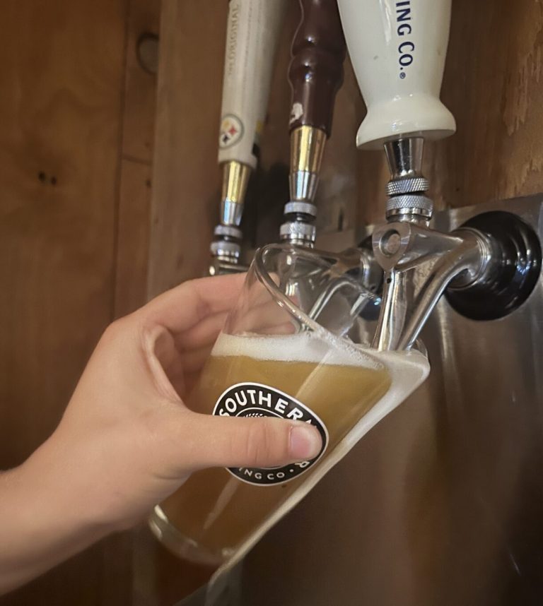 IMG 3363 min scaled e1733933881949 768x858