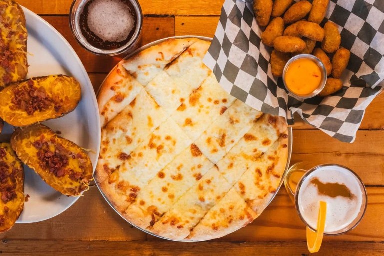 LenonJamesPhotographyCOACHESMENU 112 768x512