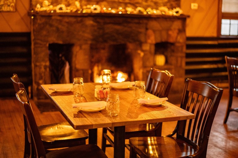 robertos log cabin lebanon ct 3 768x512