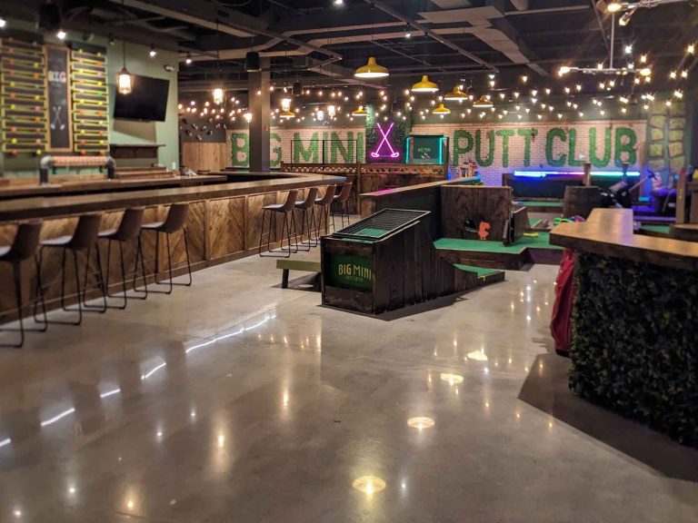 GrandRapids WideShotBarCourse SubPage 2048x1536 1 768x576