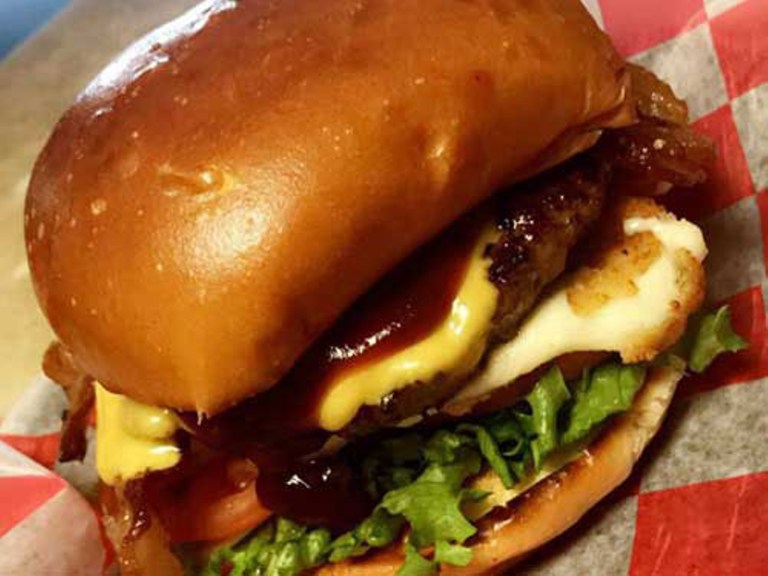 RgoMLbFaTKC6Z7AkAXdP food02 768x576