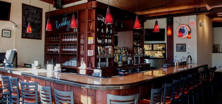 bar1 768x360