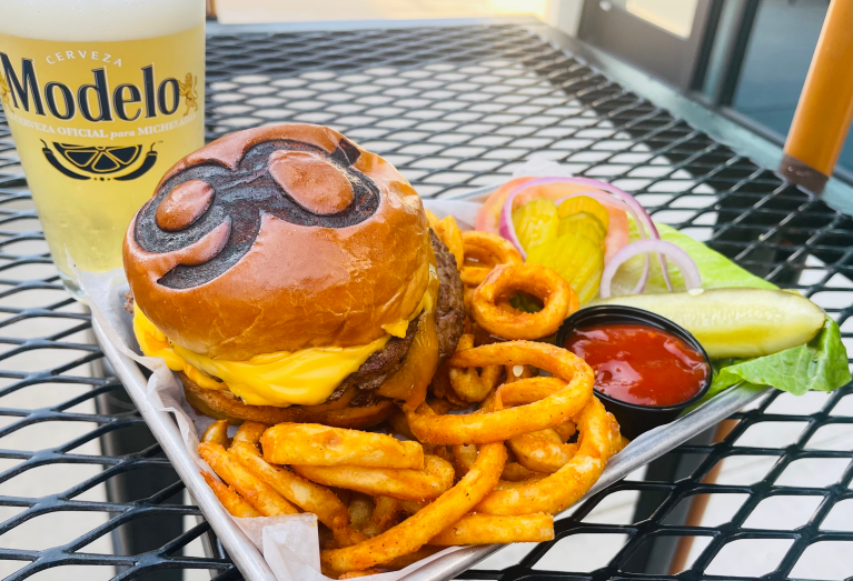burger 768x523