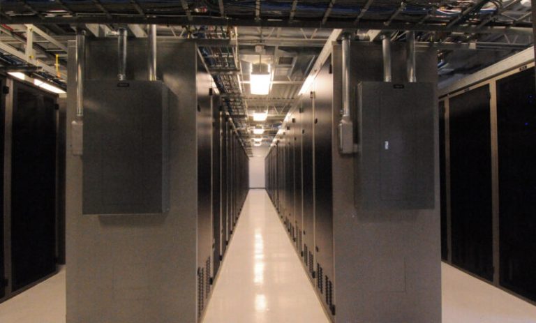 edge ai data center 780x470 1 768x463