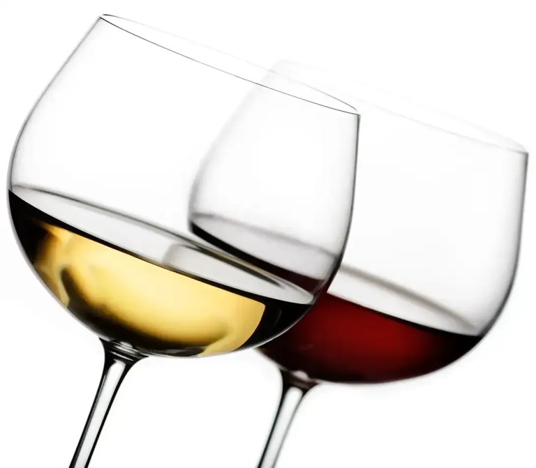 white and red wine glasses isolated 001 1920w 768x671